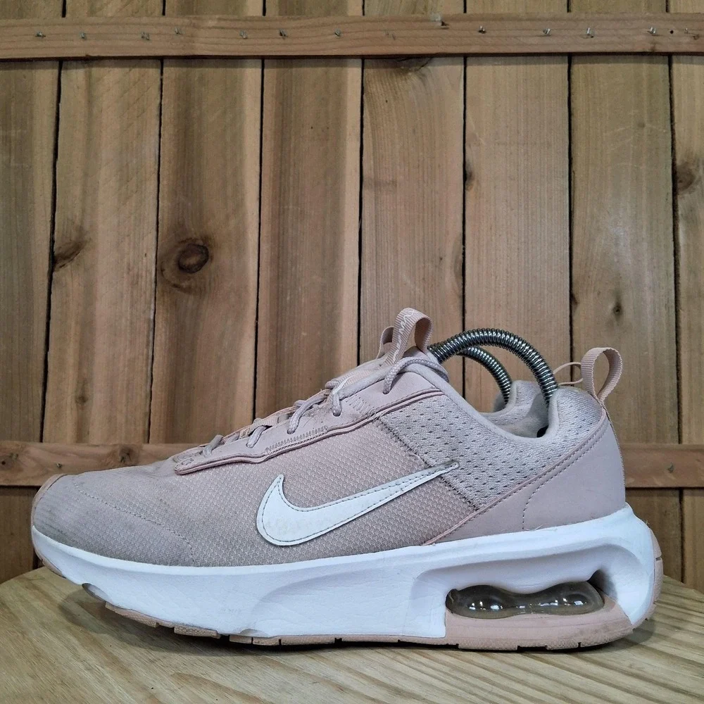 Nike Air Max INTRLK‎ Lite Shoes Womens 9.5 Pink Mesh Running Sneakers DV5695-600